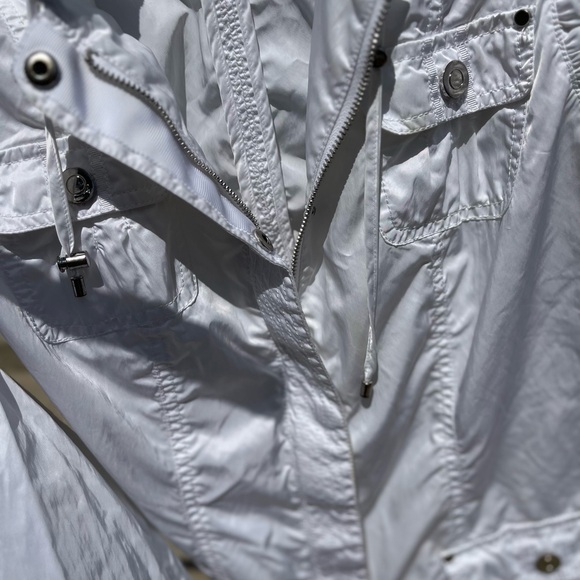 White House Black Market Crisp White Utility Jacket - Picture 9 of 12